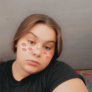 Meet your Posher, Chrissa